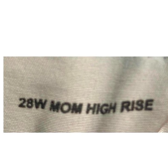 BDG Urban Outfitters Mom Hi-Rise Destroyed Jeans - Picture 7 of 8